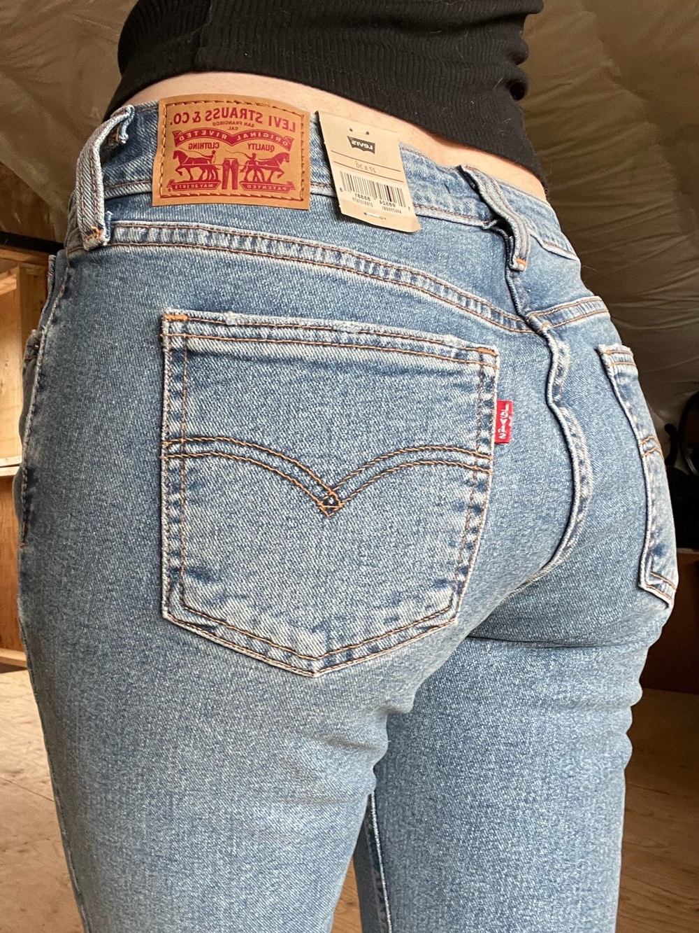 🫐 Low Rise Boot cut Levi’s Women’s Jeans NWT, Superlow Boot Medium Wash 27 x 30